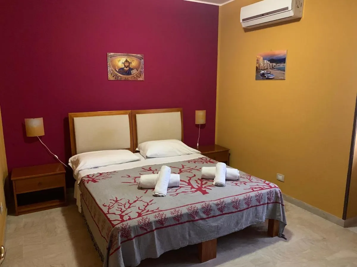 아파트호텔 Miramare Residence 체팔루