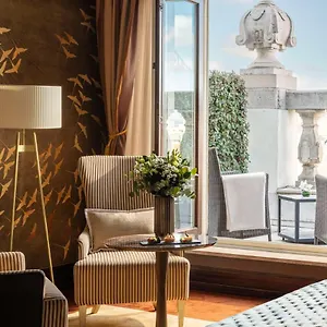Anantara New York Palace - A Leading Of The World Hotell